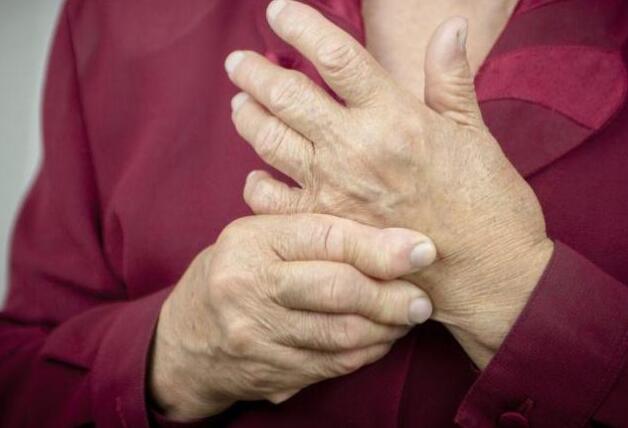 类风湿关节炎患者选择合适的护理 类风湿关节炎患者选择合适的护理